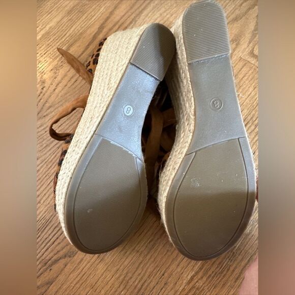 Animal Print Wrap Sandals Wedge Size 8 - Picture 4 of 6